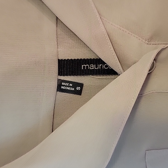 Light Gray 1/2 button up S - Picture 2 of 5